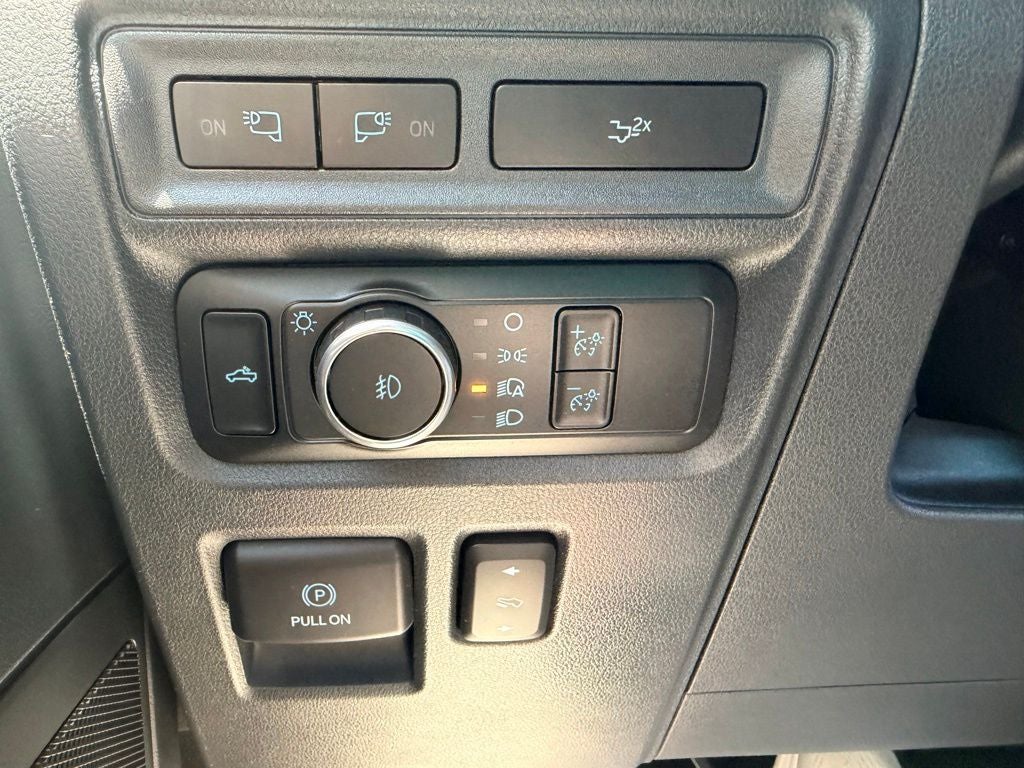 2022 Ford F-150 Lariat 4WD | 5.0L V8