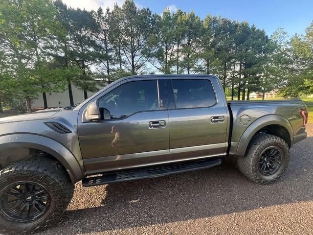 2018 Ford F-150 Raptor Technology Pkg