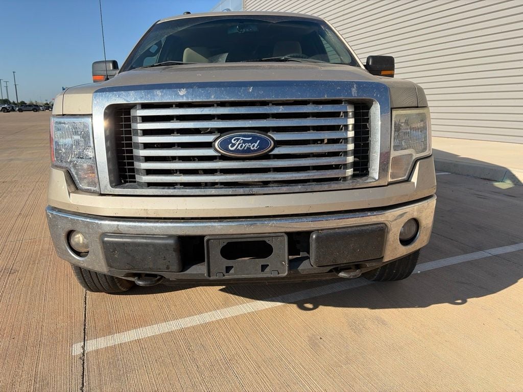 2010 Ford F-150 XLT 4WD | Camper Shell