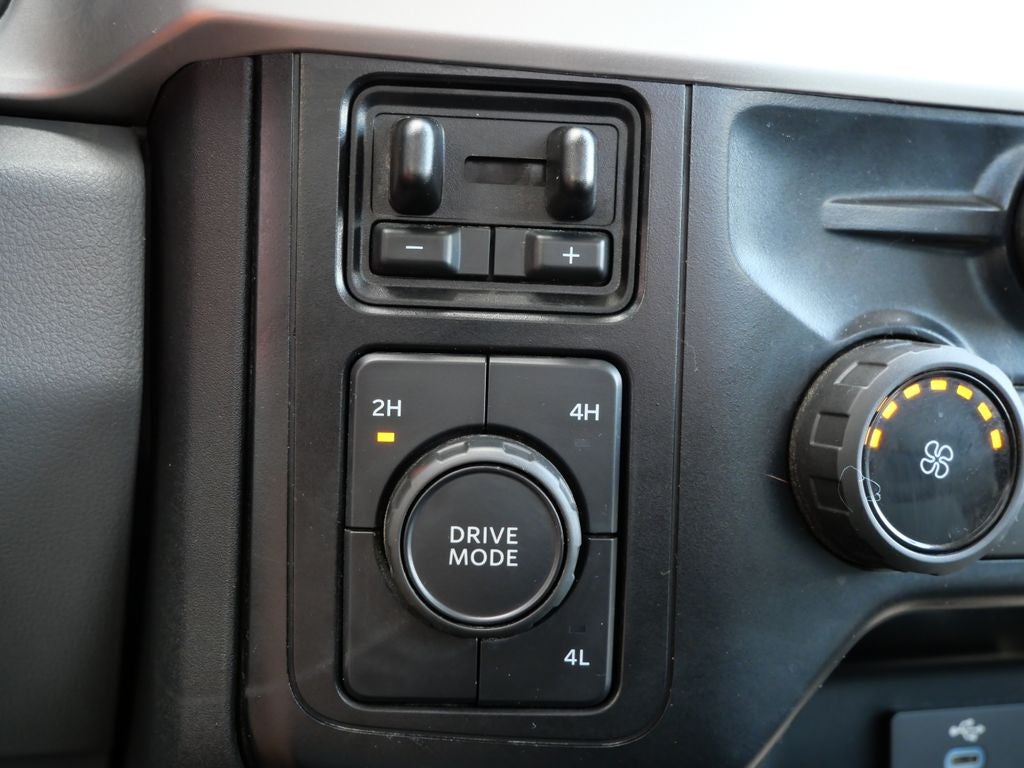 2024 Ford F-350SD XLT 4WD | 6.7L Pwr Stroke