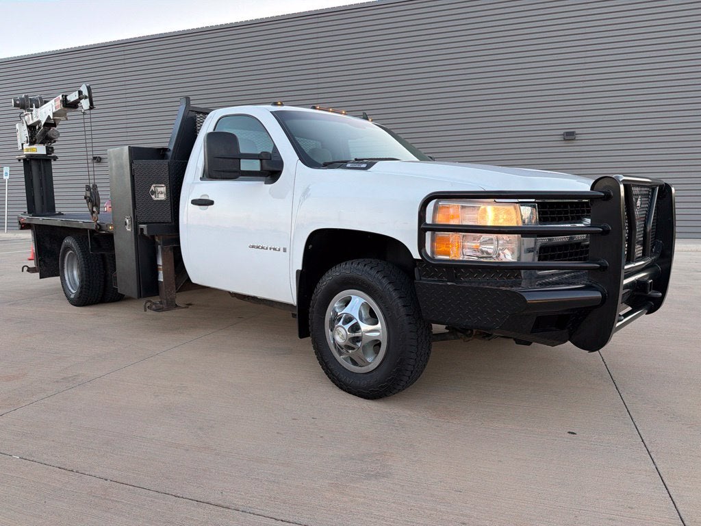 2009 Chevrolet Silverado 3500HD LT LT1 | 4WD | Iowa Mold Crane