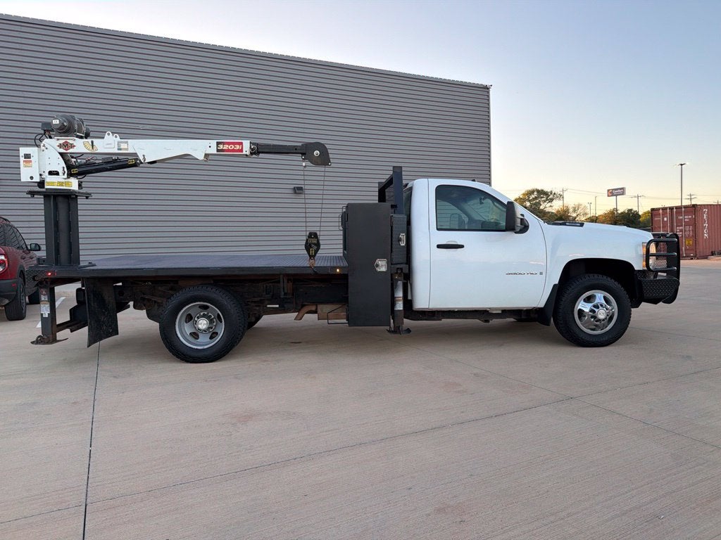 2009 Chevrolet Silverado 3500HD LT LT1 | 4WD | Iowa Mold Crane