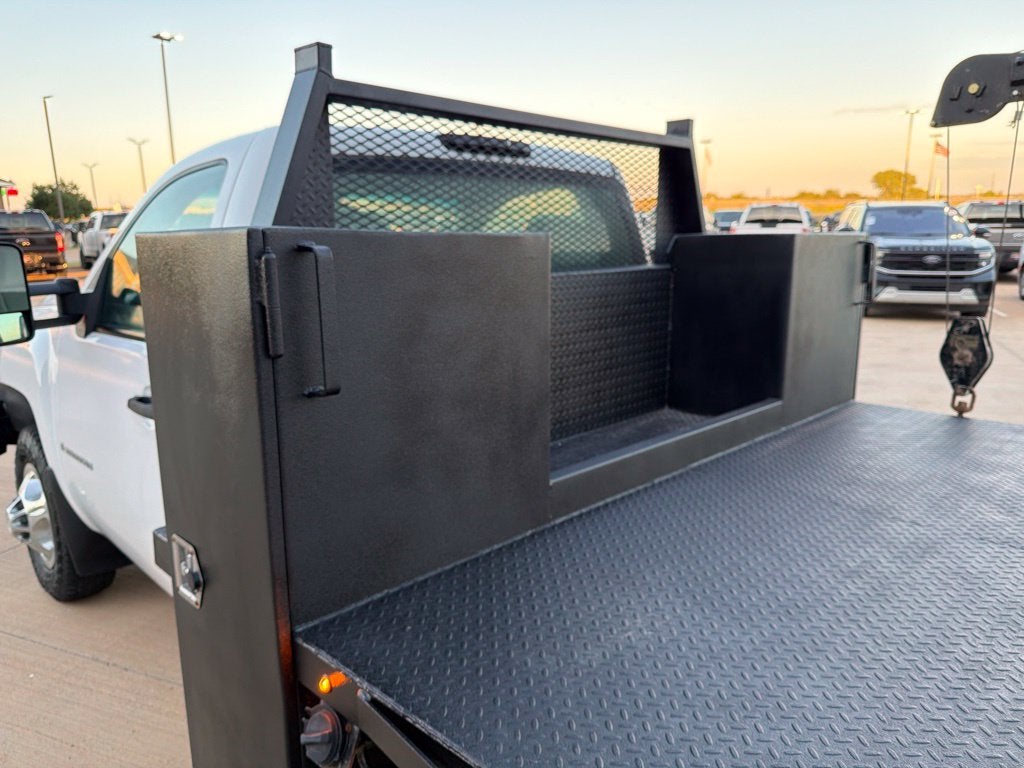 2009 Chevrolet Silverado 3500HD LT LT1 | 4WD | Iowa Mold Crane