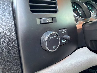 2009 Chevrolet Silverado 3500HD LT LT1 | 4WD | Iowa Mold Crane