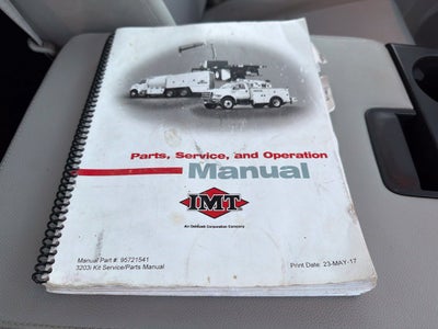 2009 Chevrolet Silverado 3500HD LT LT1 | 4WD | Iowa Mold Crane