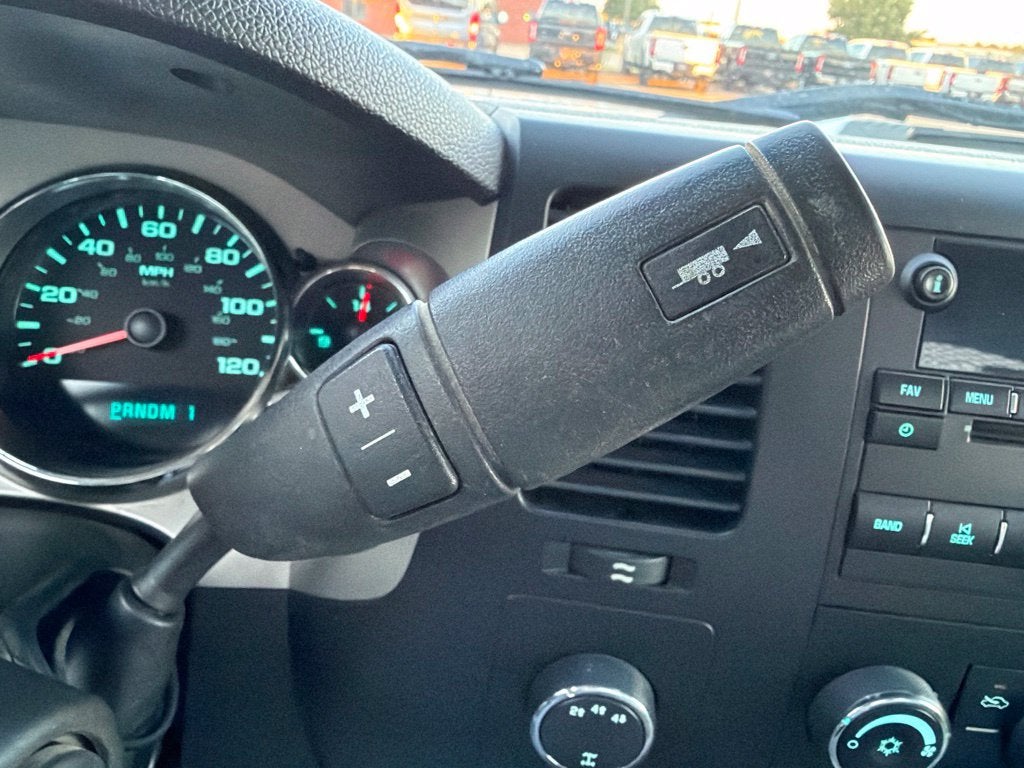 2009 Chevrolet Silverado 3500HD LT LT1 | 4WD | Iowa Mold Crane
