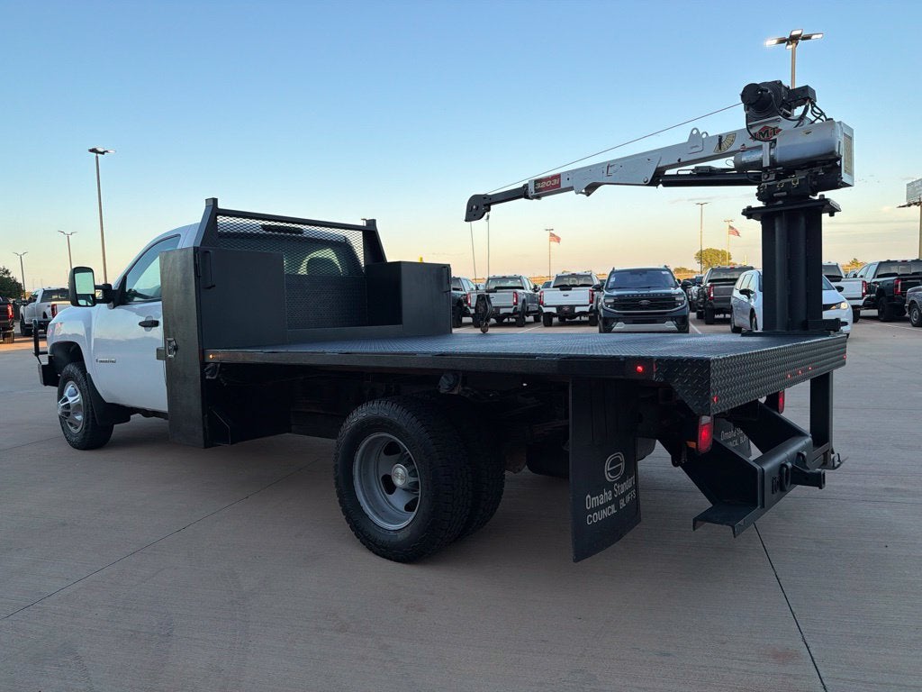 2009 Chevrolet Silverado 3500HD LT LT1 | 4WD | Iowa Mold Crane