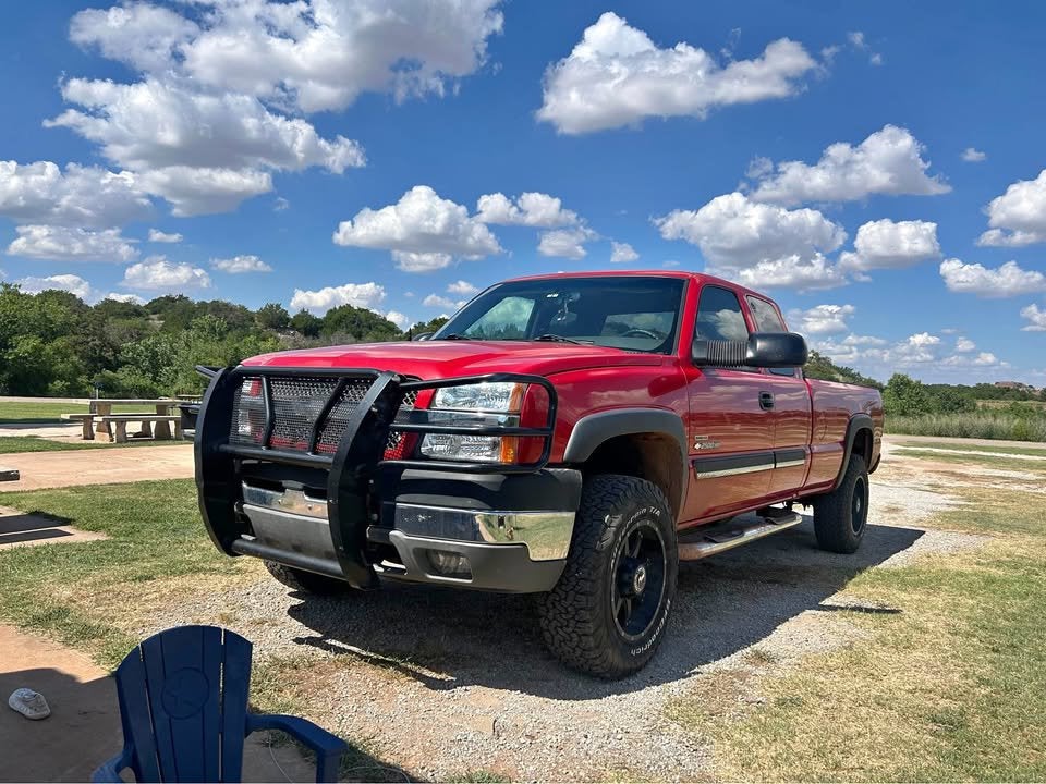 2004 Chevrolet Silverado 2500HD LS