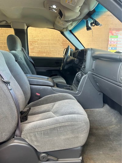 2004 Chevrolet Silverado 2500HD LS