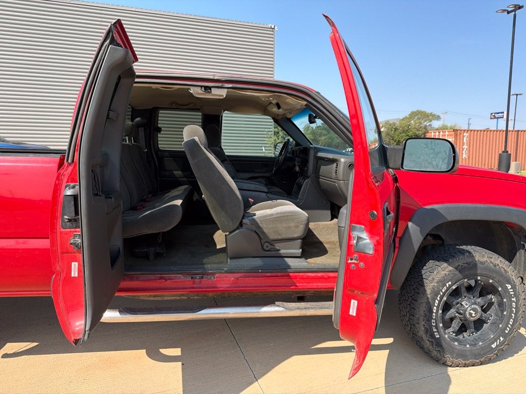 2004 Chevrolet Silverado 2500HD LS 6.6L Duramax Diesel