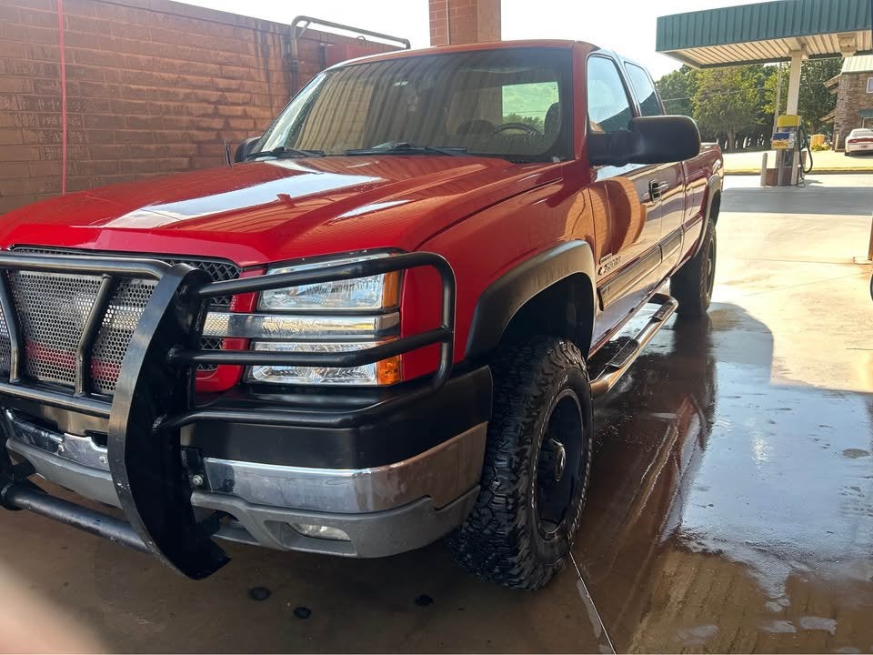 2004 Chevrolet Silverado 2500HD LS