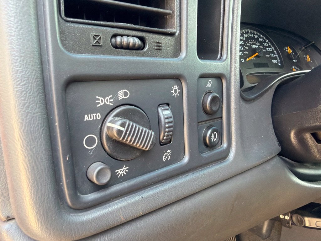 2004 Chevrolet Silverado 2500HD LS 6.6L Duramax Diesel
