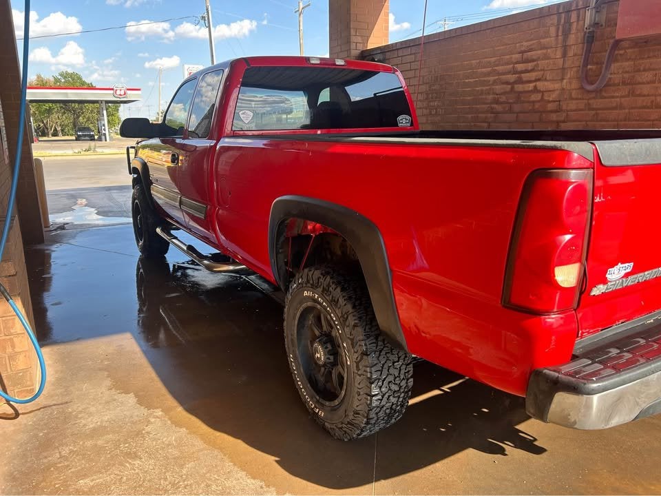 2004 Chevrolet Silverado 2500HD LS
