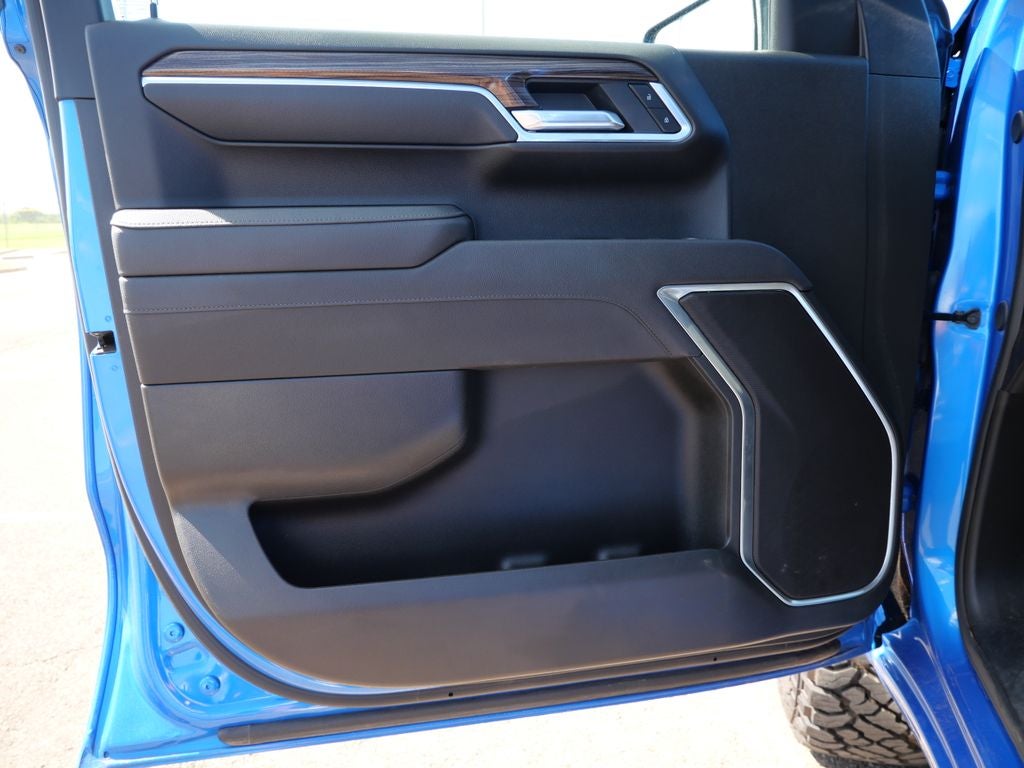 2025 Chevrolet Silverado 1500 LT LT1