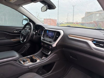 2022 GMC Acadia SLE 7 Passenger