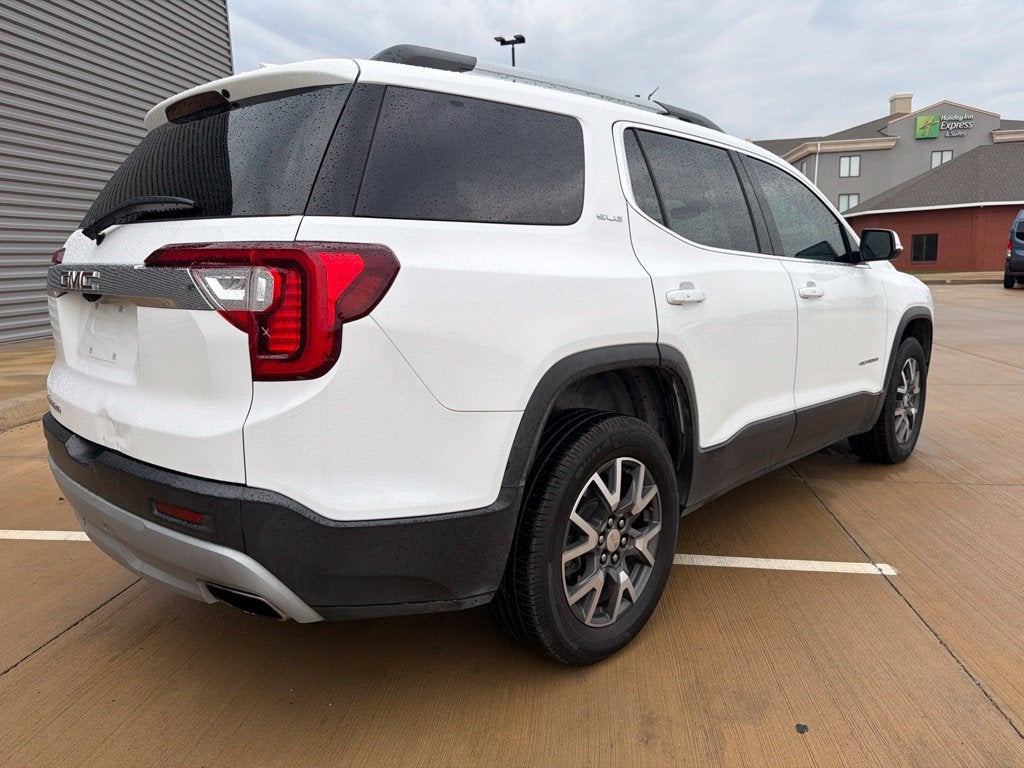 2022 GMC Acadia SLE 7 Passenger