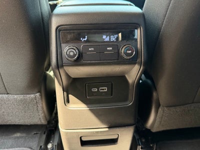 2023 GMC Acadia SLE 7 Passenger