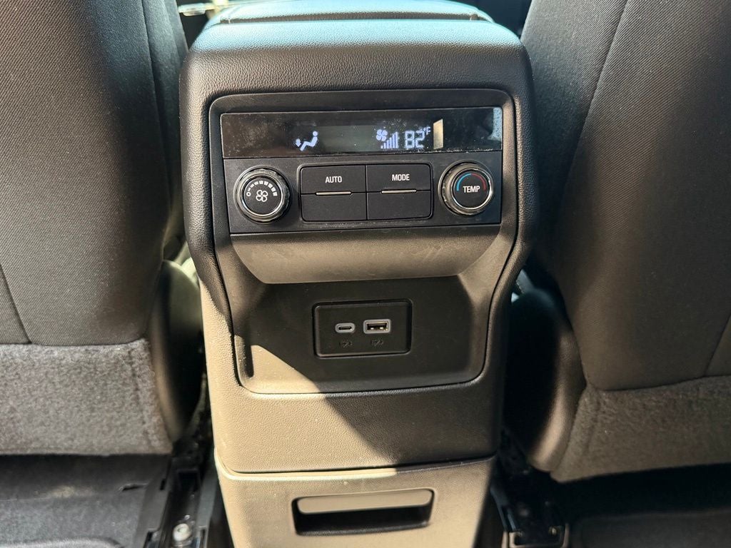 2023 GMC Acadia SLE 7 Passenger