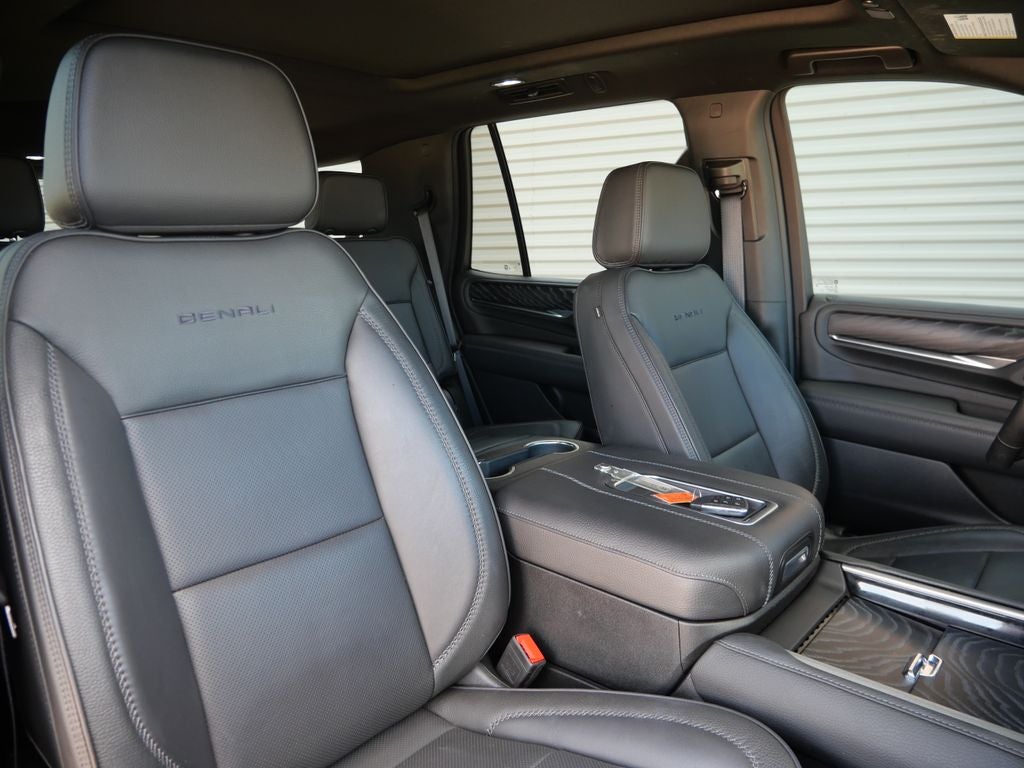 2024 GMC Yukon Denali 4WD | Preferred Equipment Pkg