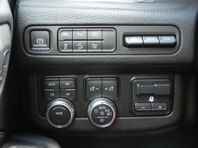 2024 GMC Yukon Denali 4WD | Preferred Equipment Pkg