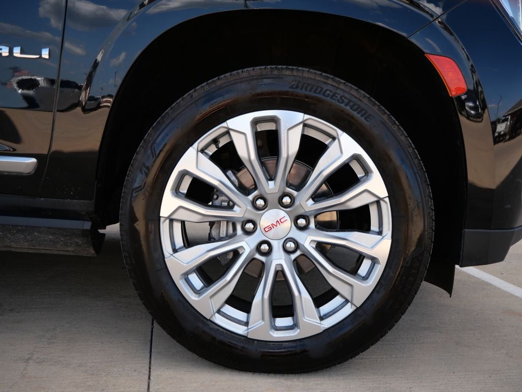 2024 GMC Yukon Denali 4WD | Preferred Equipment Pkg