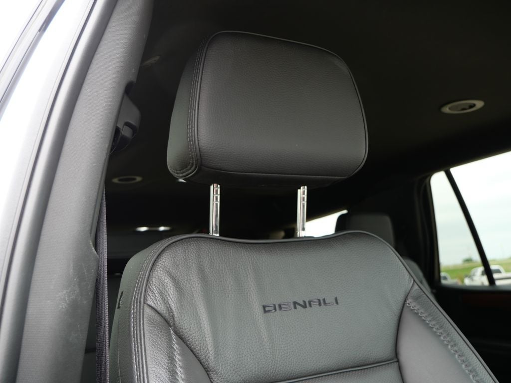 2025 GMC Yukon Denali 4WD | 7 Passenger