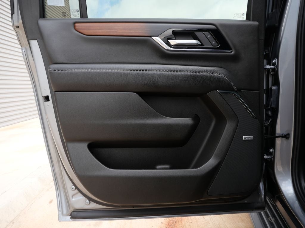 2025 GMC Yukon XL Denali 4WD | 7 Passenger