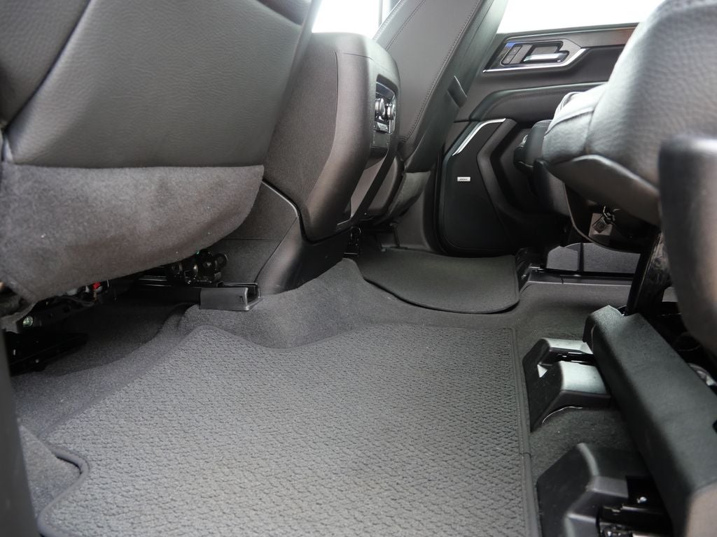 2025 GMC Yukon XL Denali 4WD | 7 Passenger