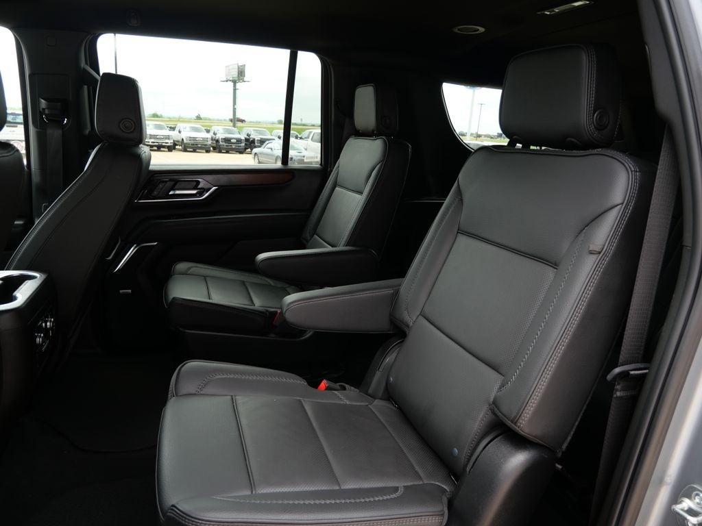 2025 GMC Yukon XL Denali 4WD | 7 Passenger