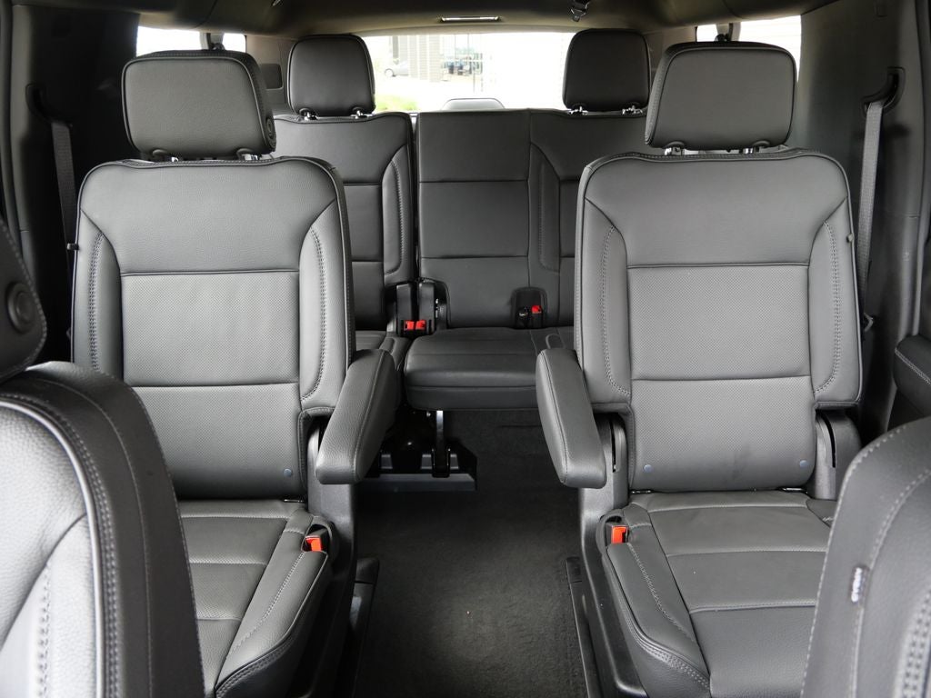 2025 GMC Yukon XL Denali 4WD | 7 Passenger