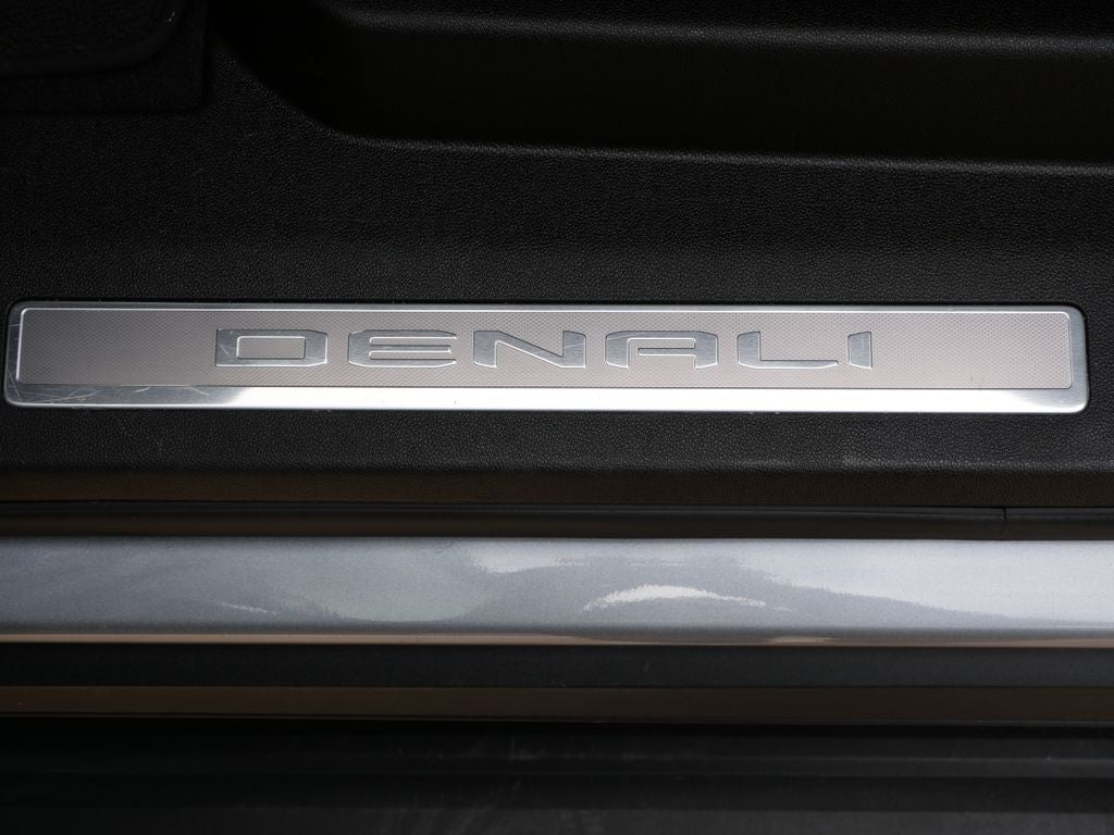 2025 GMC Yukon XL Denali 4WD | 7 Passenger