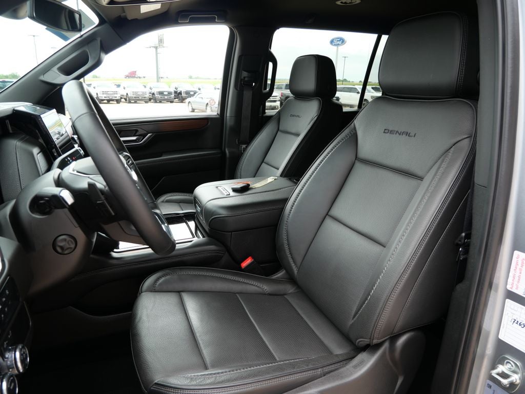 2025 GMC Yukon XL Denali 4WD | 7 Passenger