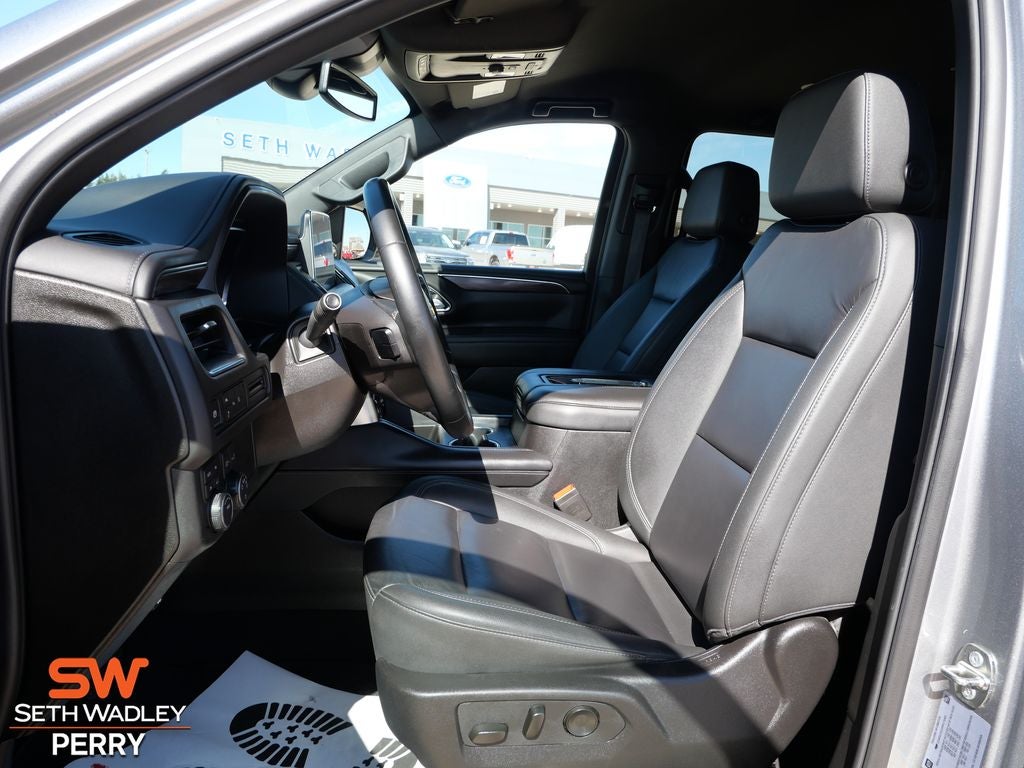 2024 Chevrolet Suburban LT