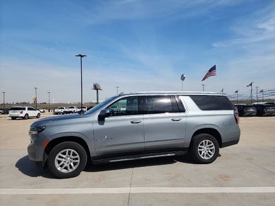 2024 Chevrolet Suburban LT