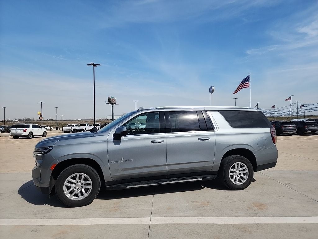 2024 Chevrolet Suburban LT
