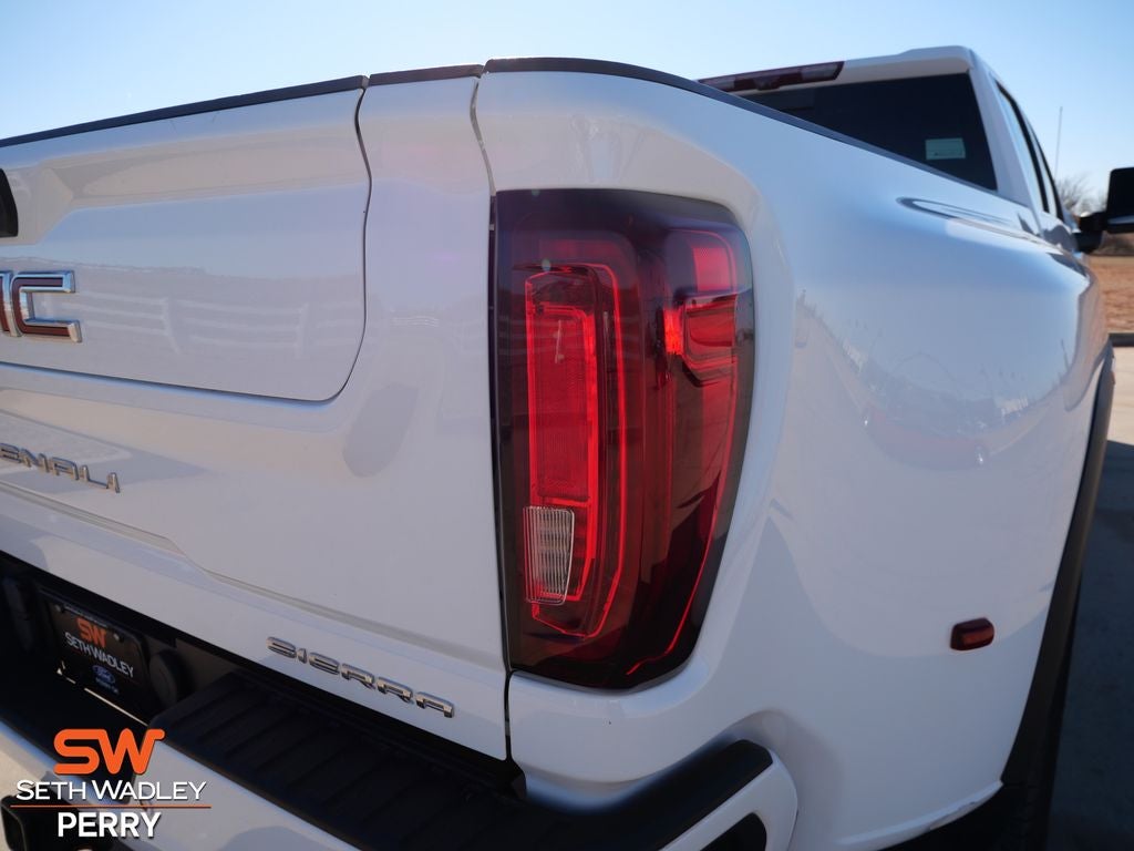 2022 GMC Sierra 3500HD Denali