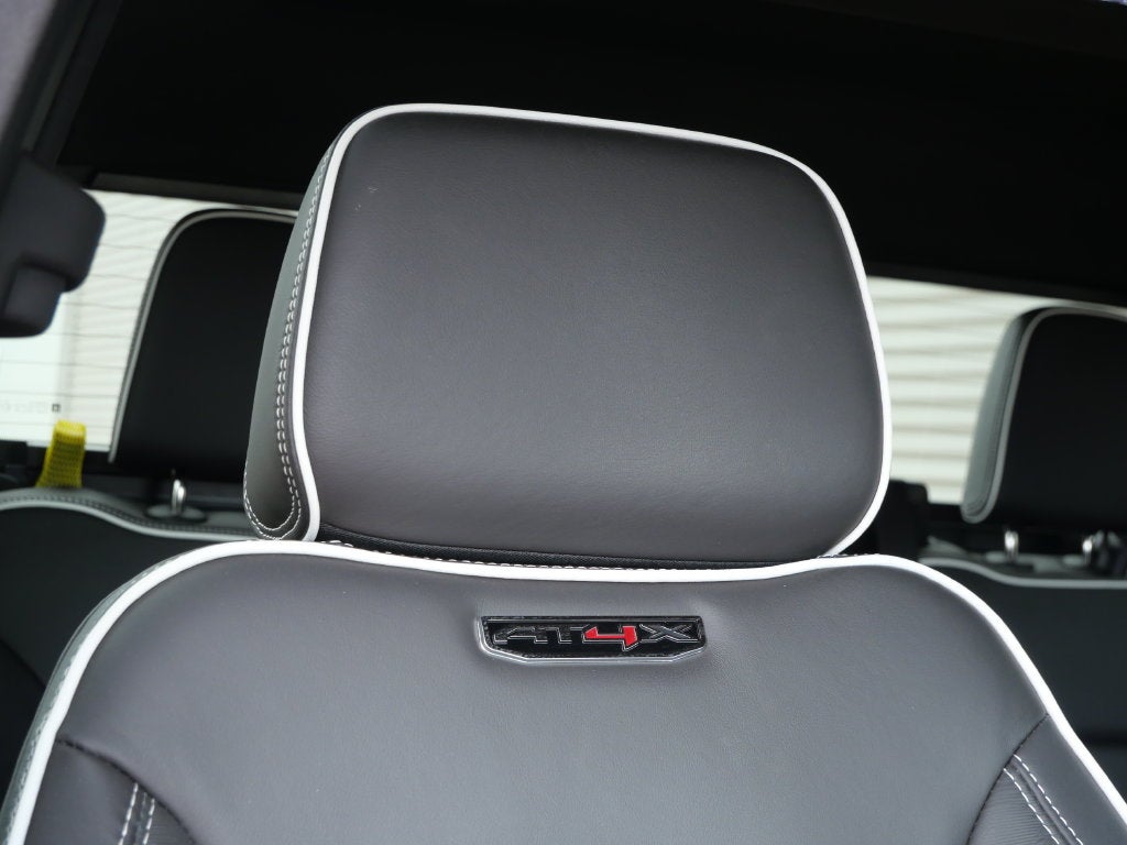 2026 GMC Sierra 2500HD AT4X Preferred Equipment Group