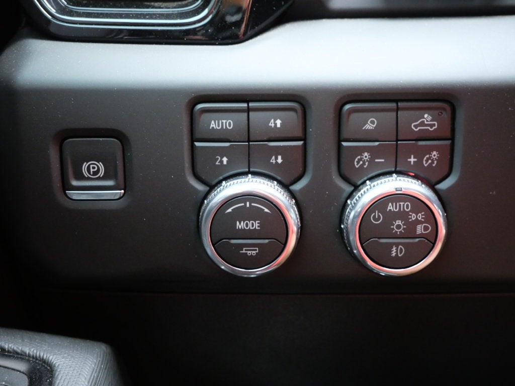 2026 GMC Sierra 2500HD AT4X Preferred Equipment Group