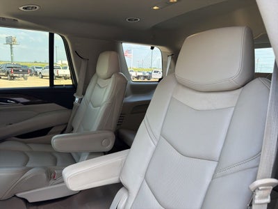2018 Cadillac Escalade Luxury 4WD | 7 Passenger