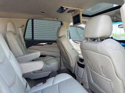 2018 Cadillac Escalade Luxury 4WD | 7 Passenger
