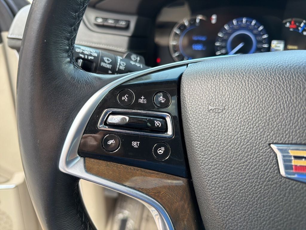 2018 Cadillac Escalade Luxury 4WD | 7 Passenger