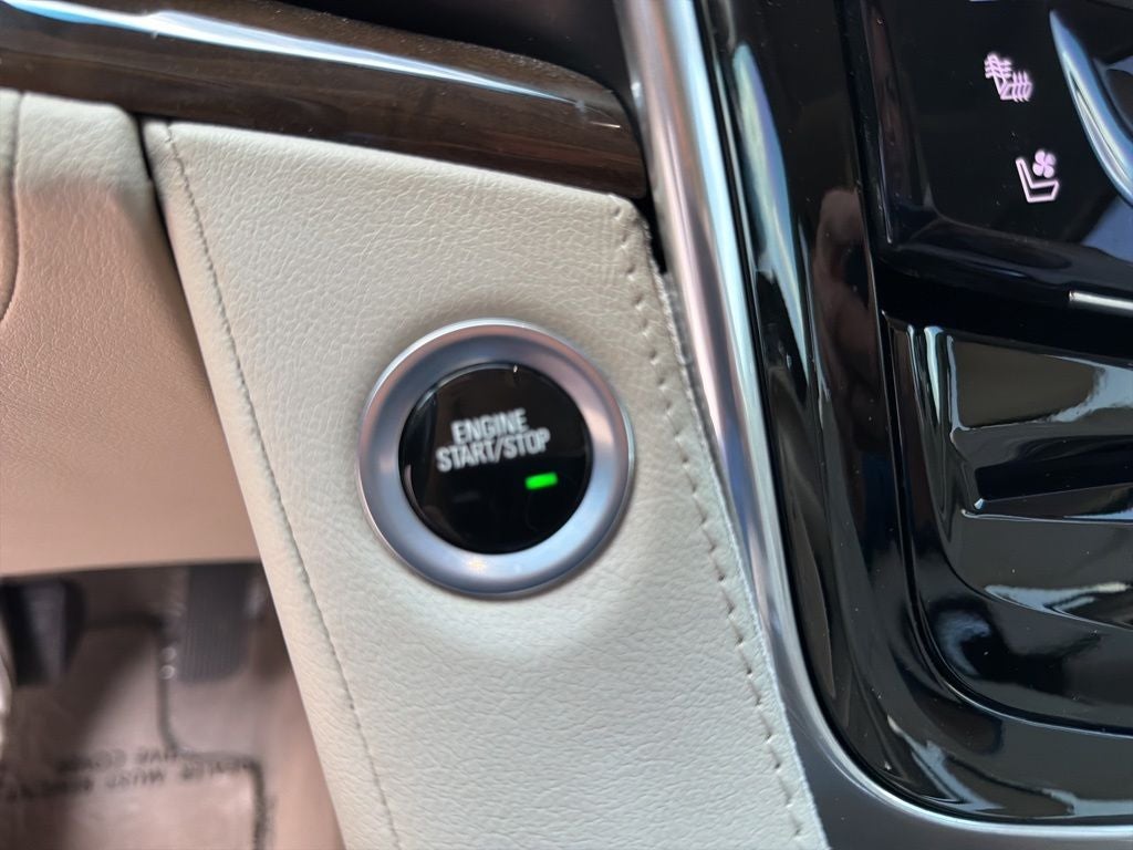 2018 Cadillac Escalade Luxury 4WD | 7 Passenger