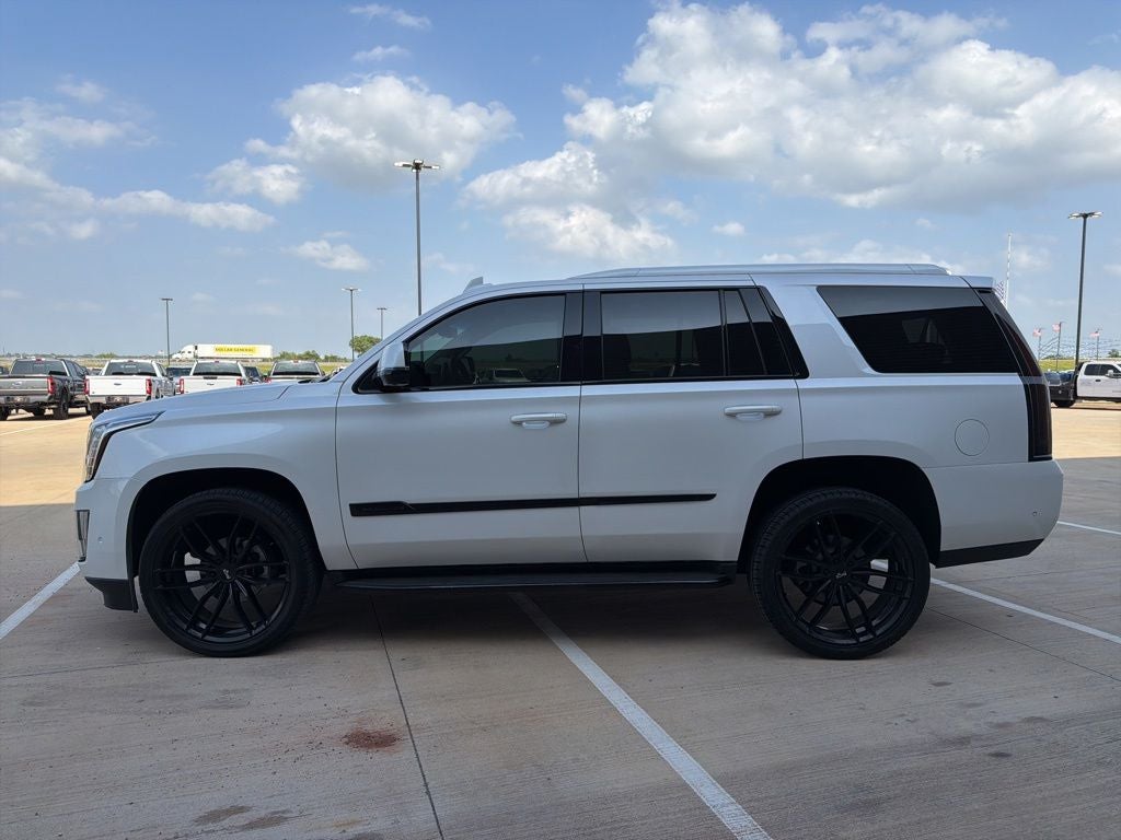 2018 Cadillac Escalade Luxury 4WD | 7 Passenger