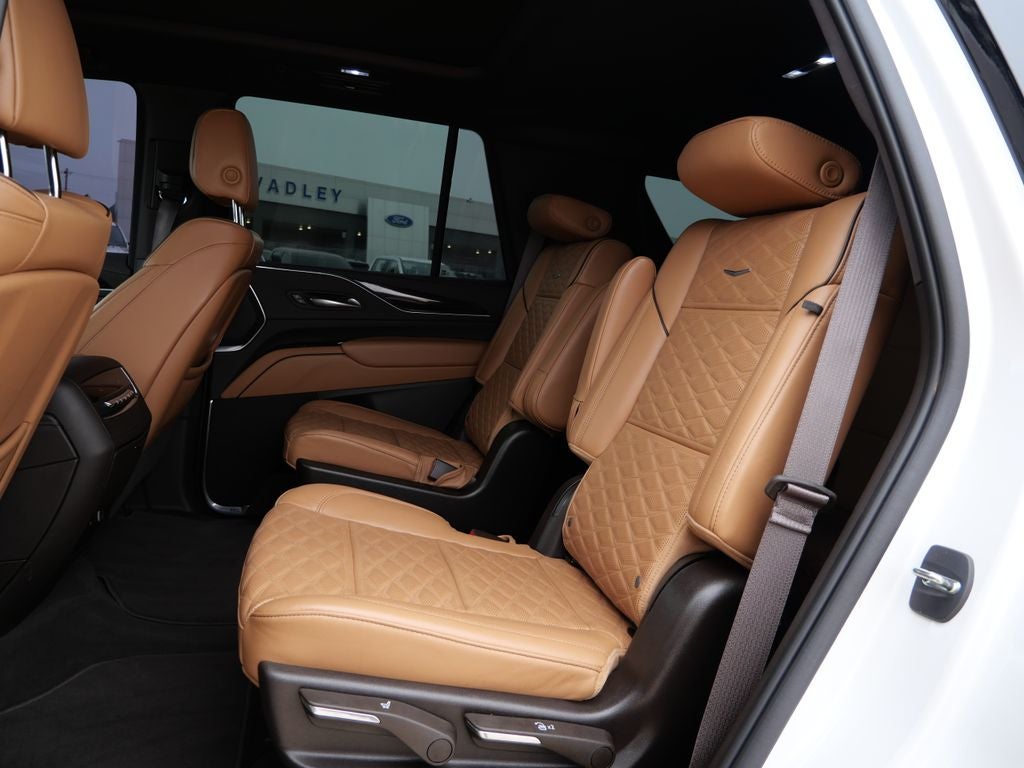 2022 Cadillac Escalade Premium Luxury