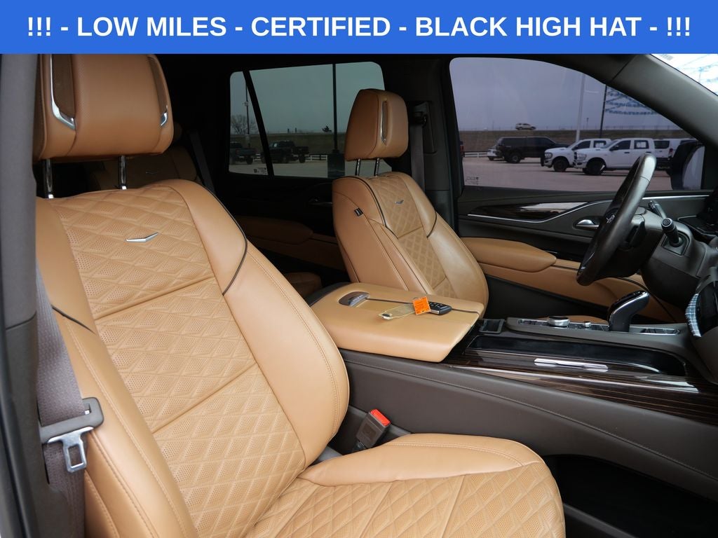 2022 Cadillac Escalade Premium Luxury