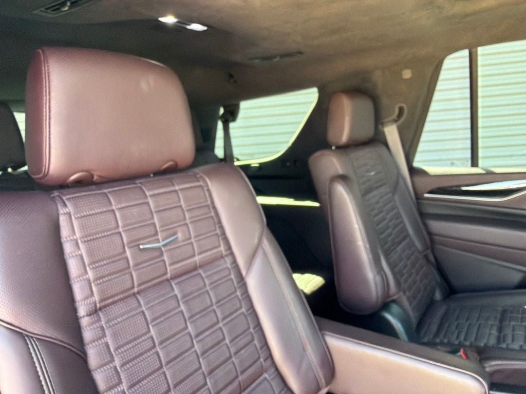 2023 Cadillac Escalade Sport Platinum