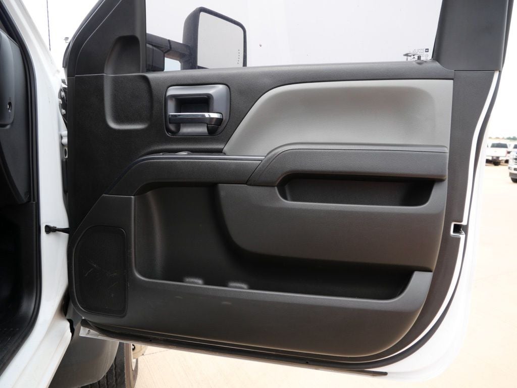 2019 Chevrolet Silverado 4500HD Work Truck 6.6L Duramax