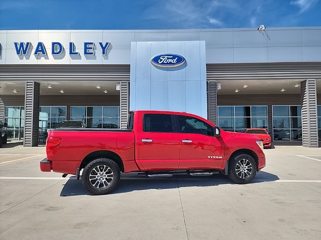 2021 Nissan Titan SV