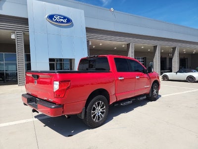 2021 Nissan Titan SV