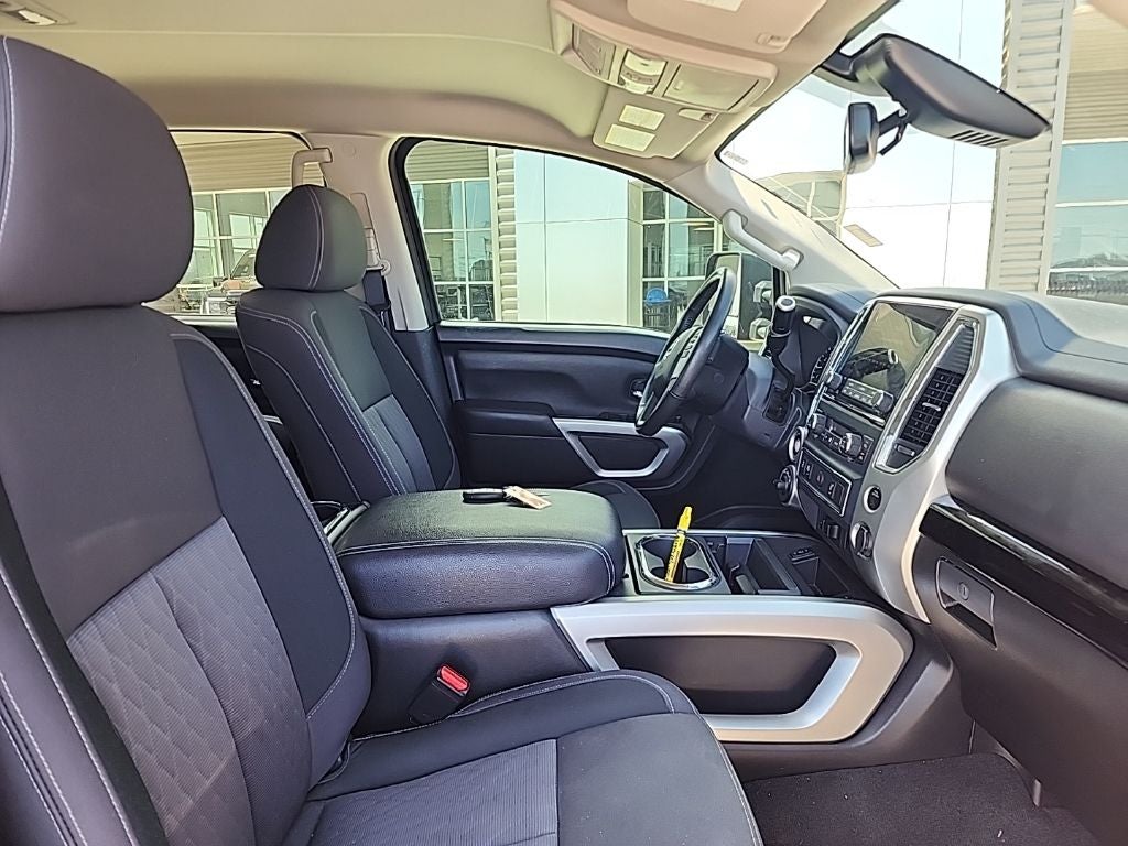 2021 Nissan Titan SV